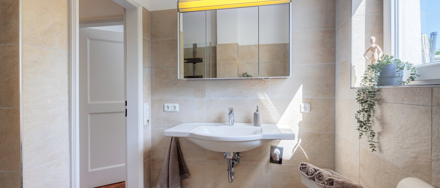 appartement avec terrasse sur le toit München Solln 01 2ème s. de bain 14396