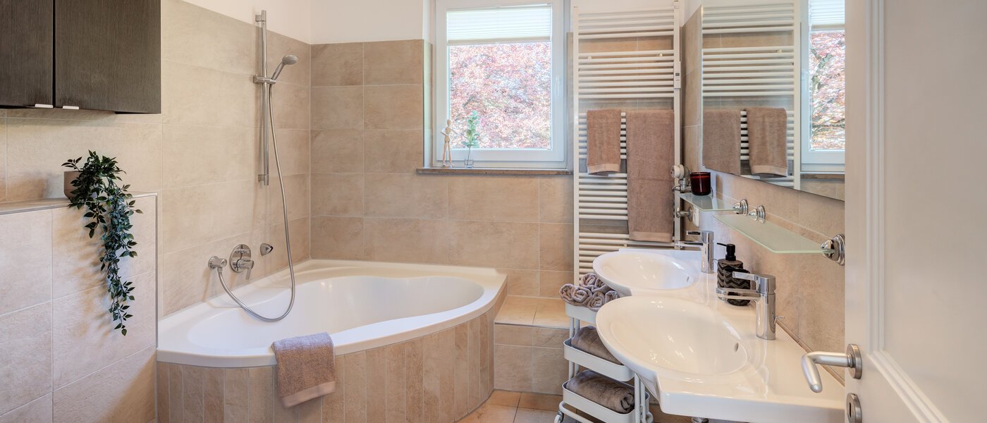 appartement avec terrasse sur le toit München Solln 01 1ère salle de bain 14396