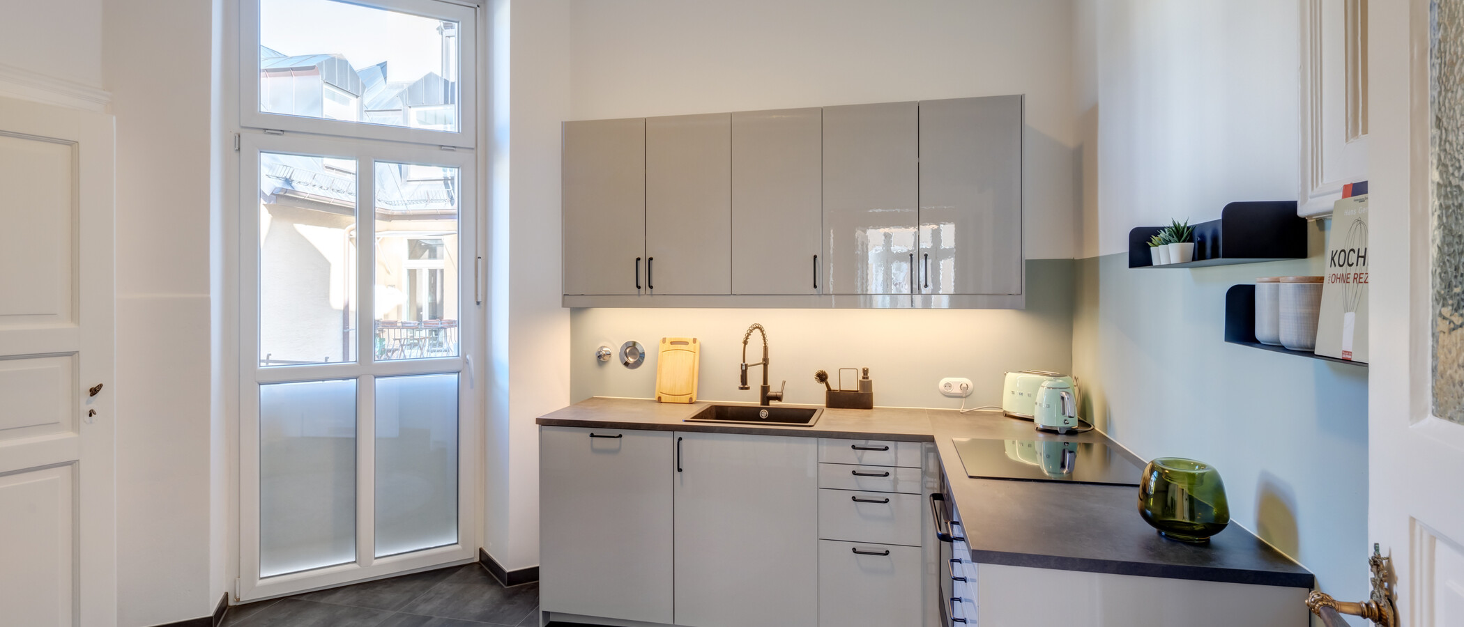 appartement München Schwabing-Nord (zw. Leopoldstraße & Englischen Garten) 01 cuisine 14397