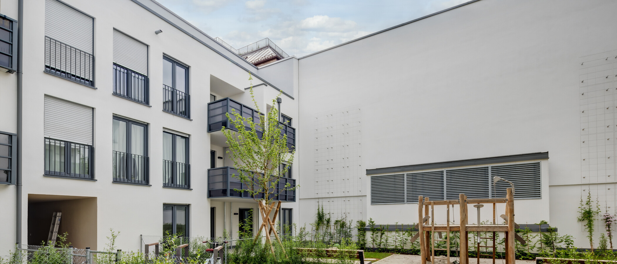 appartement avec terrasse sur le toit München Sendling-Westpark 01 cour intérieure 14433