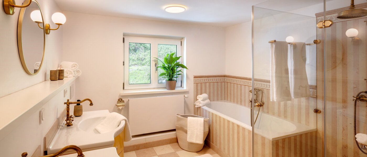 villa Bad Wiessee 02 1ère salle de bain 14436