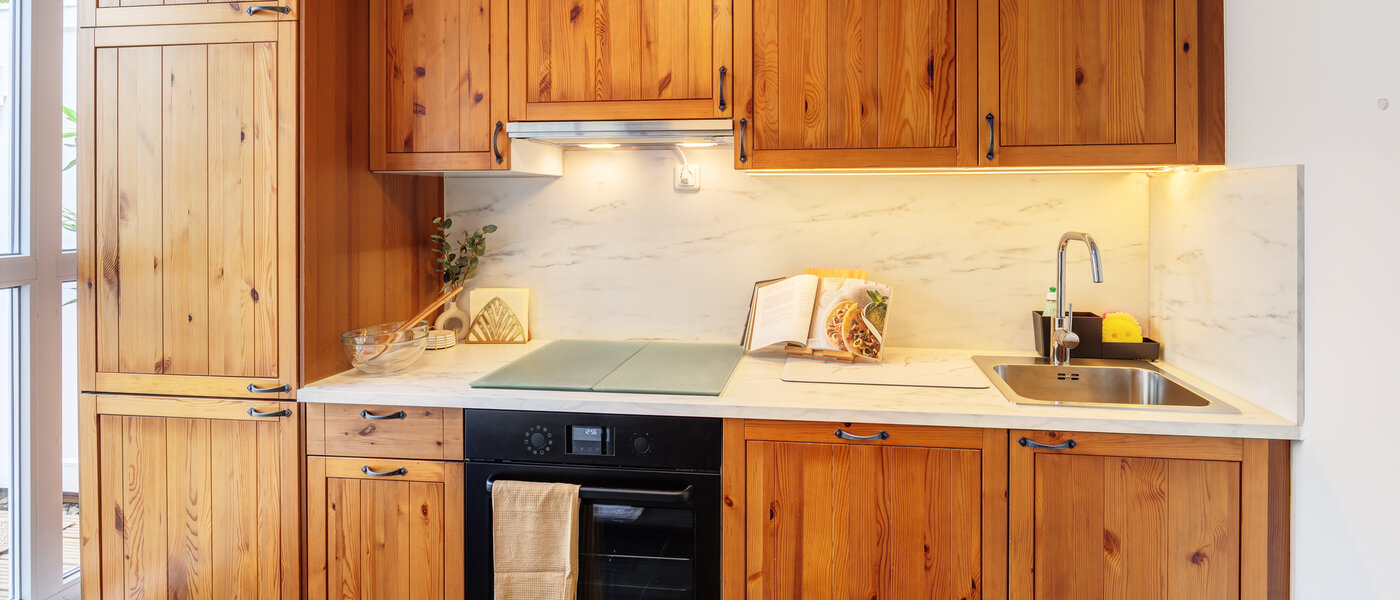 appartement style maisonnette avec mezzanine München Obersendling 02 cuisine 14471