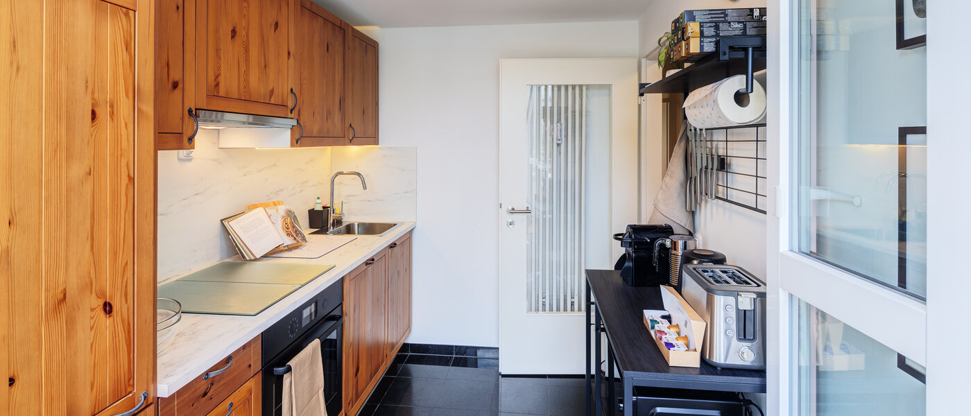 appartement style maisonnette avec mezzanine München Obersendling 03 cuisine 14471