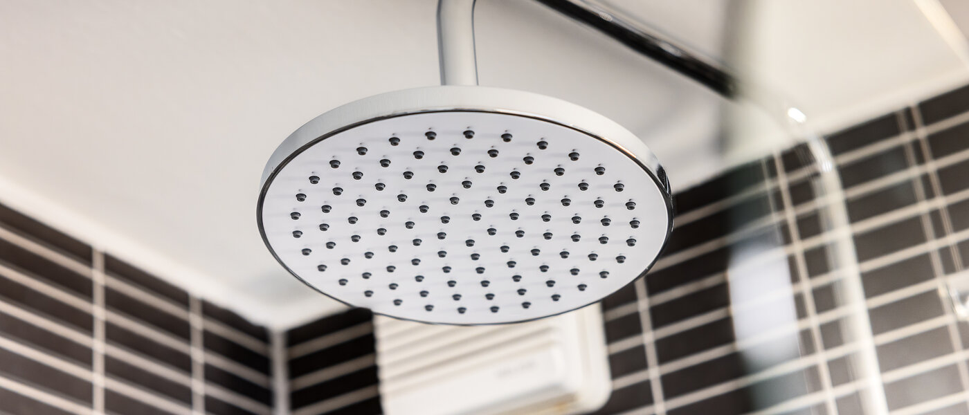 appartement style maisonnette avec mezzanine München Obersendling 03 salle de bain 14471