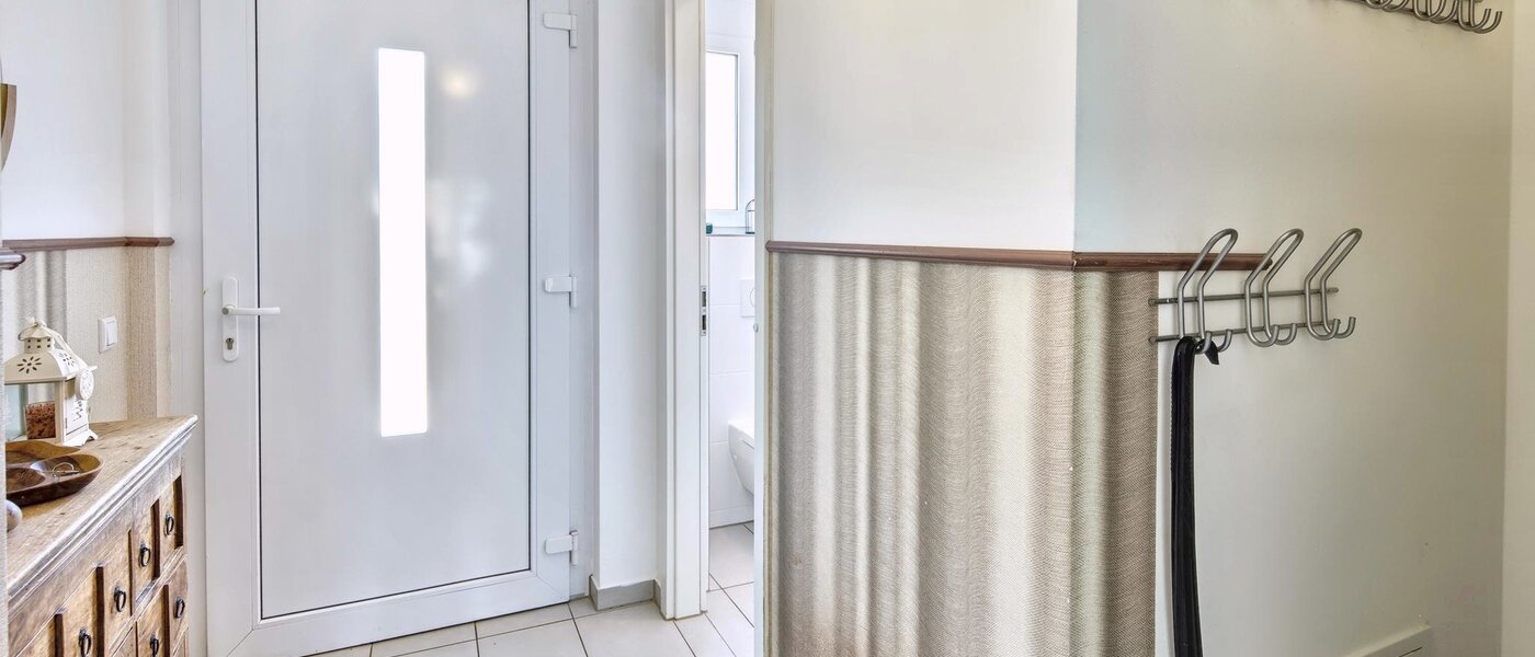 dernière maison de la rangée de maisons mitoyennes Karlsfeld 01 entrée/couloir 14478