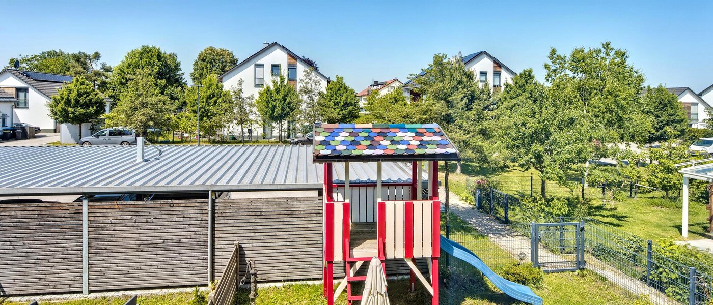 dernière maison de la rangée de maisons mitoyennes Karlsfeld 01 vue 14478