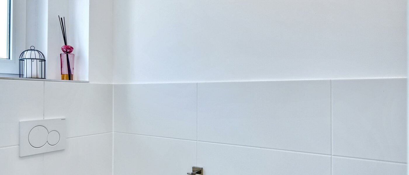 dernière maison de la rangée de maisons mitoyennes Karlsfeld 01 deux toilettes 14478