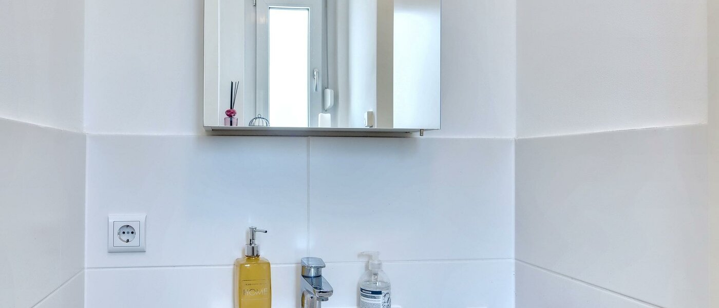 dernière maison de la rangée de maisons mitoyennes Karlsfeld 02 deux toilettes 14478