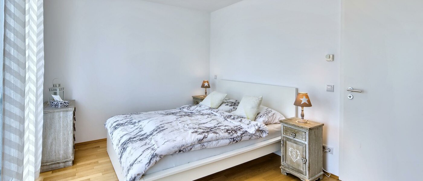 dernière maison de la rangée de maisons mitoyennes Karlsfeld 01 2ième chambre 14478