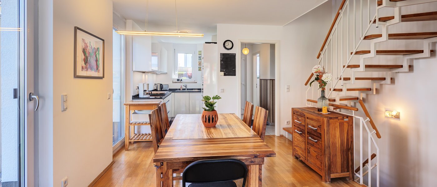 dernière maison de la rangée de maisons mitoyennes Karlsfeld 04 pièce à vivre 14478