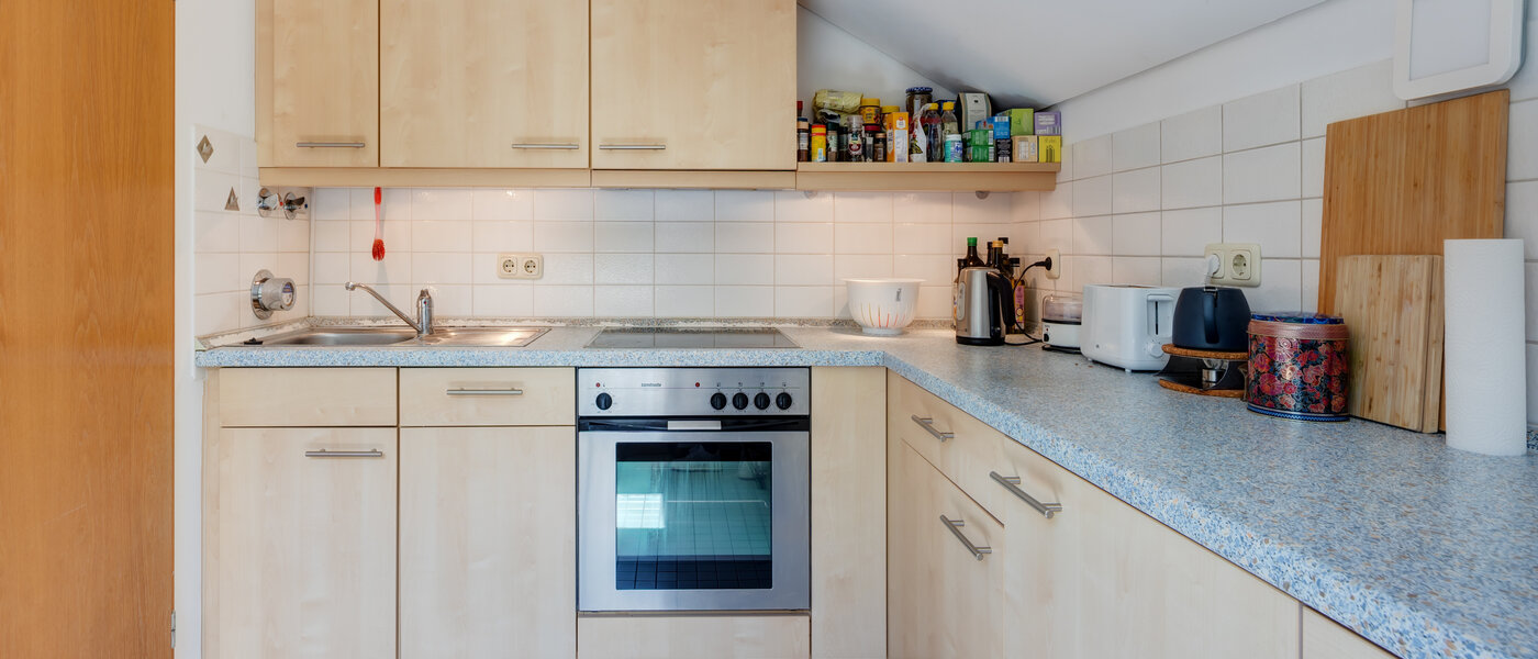 appartement sous les toits München Harlaching 01 cuisine 14501