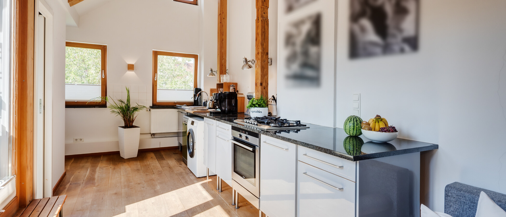 appartement sous les toits München Dreimühlenviertel 01 cuisine 14505
