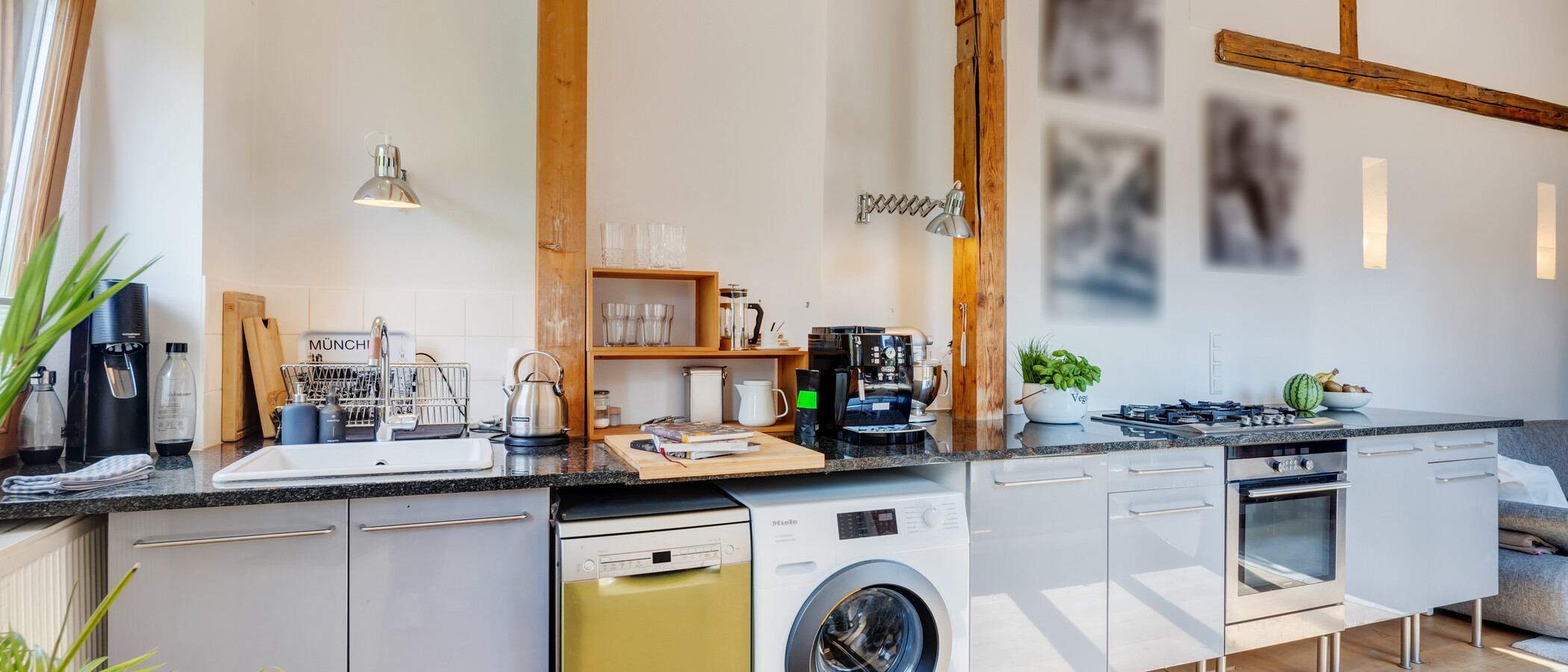 appartement sous les toits München Dreimühlenviertel 02 cuisine 14505