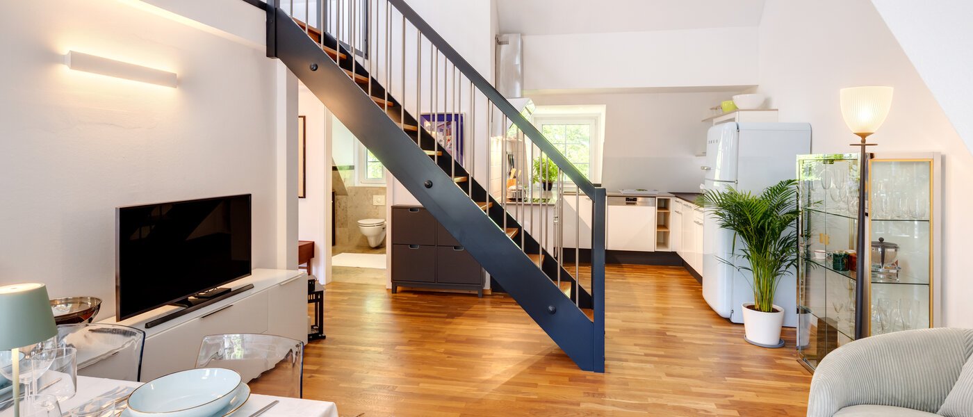 appartement style maisonnette avec mezzanine München Ramersdorf 03 pièce à vivre 14556