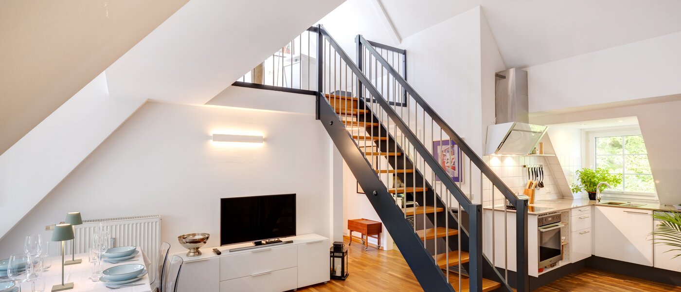 appartement style maisonnette avec mezzanine München Ramersdorf 04 pièce à vivre 14556