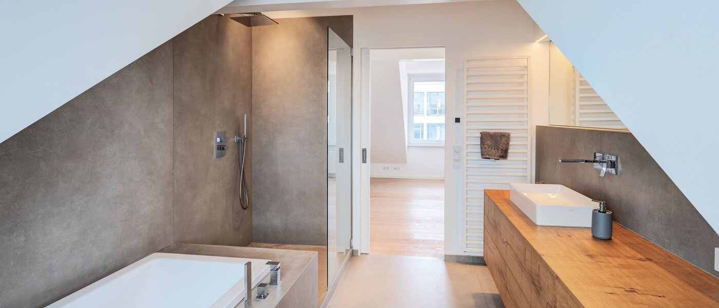 appartement sous les toits München Maxvorstadt 03 salle de bain 14568