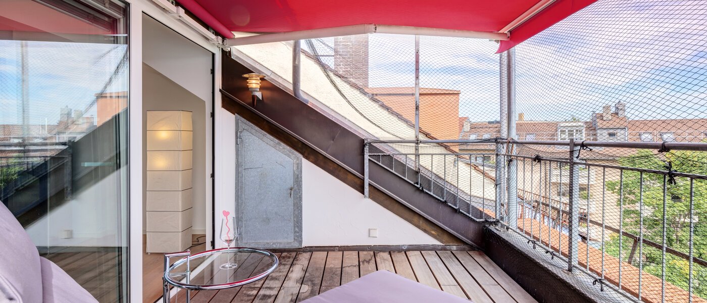 appartement sous les toits München Maxvorstadt 03 loggia 14568