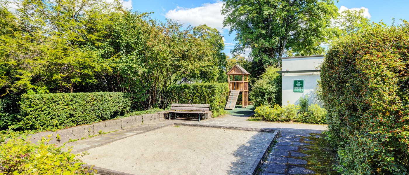 appartement Pullach im Isartal 03 cour intérieure 14573