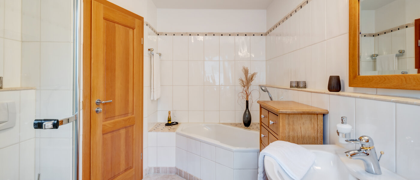 appartement style maisonnette München Fasangarten 03 salle de bain 14585