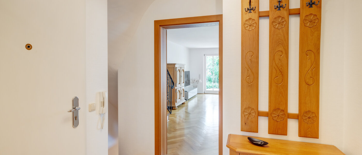 appartement style maisonnette München Fasangarten 01 entrée/couloir 14585