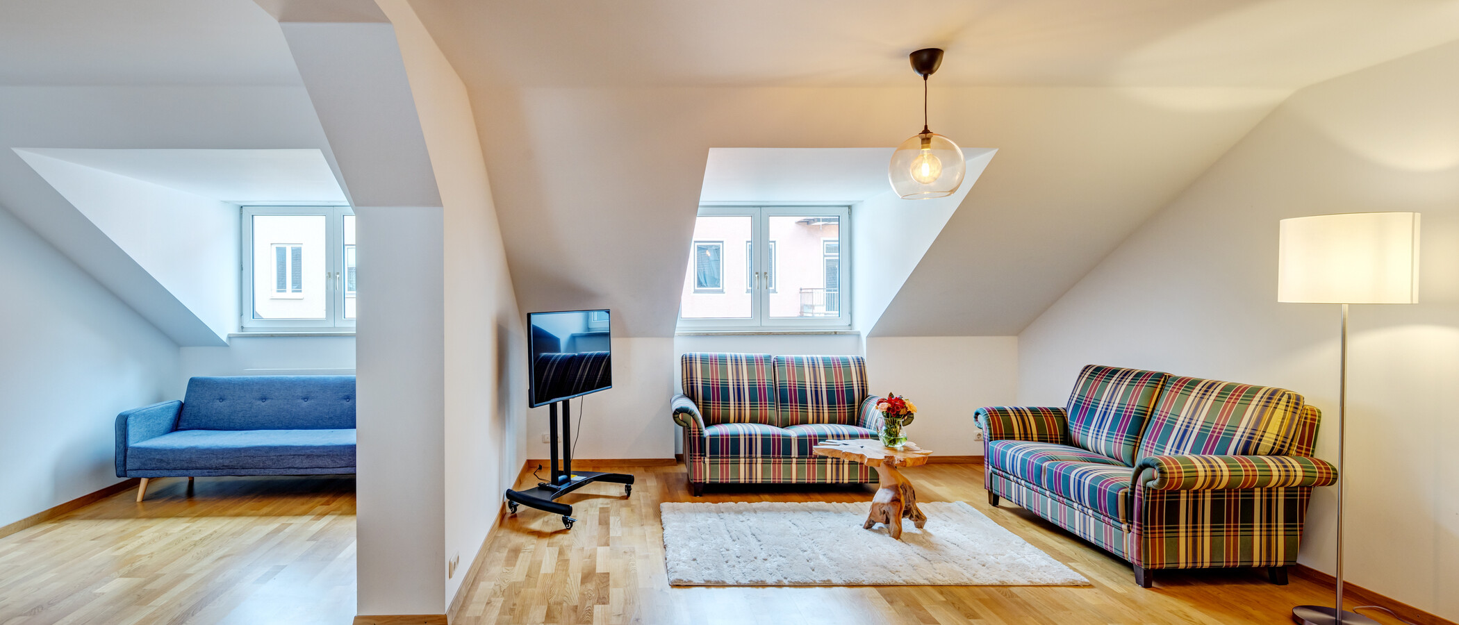 appartement sous les toits München Ludwigsvorstadt 01 pièce à vivre 14609