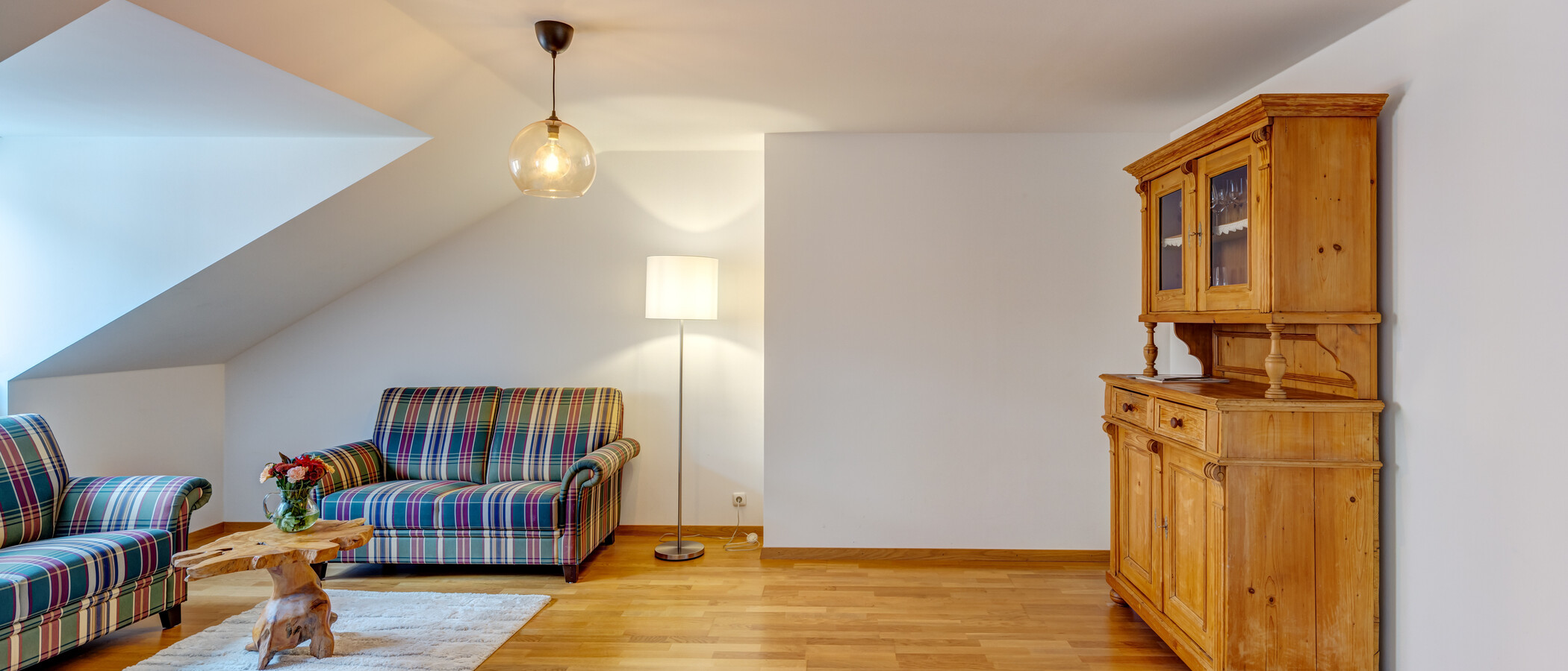 appartement sous les toits München Ludwigsvorstadt 02 pièce à vivre 14609