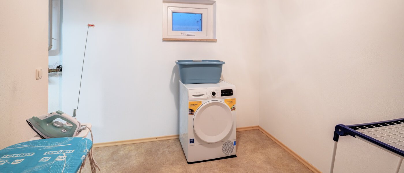 maison mitoyenne Rottach-Egern 01 buanderie 14616