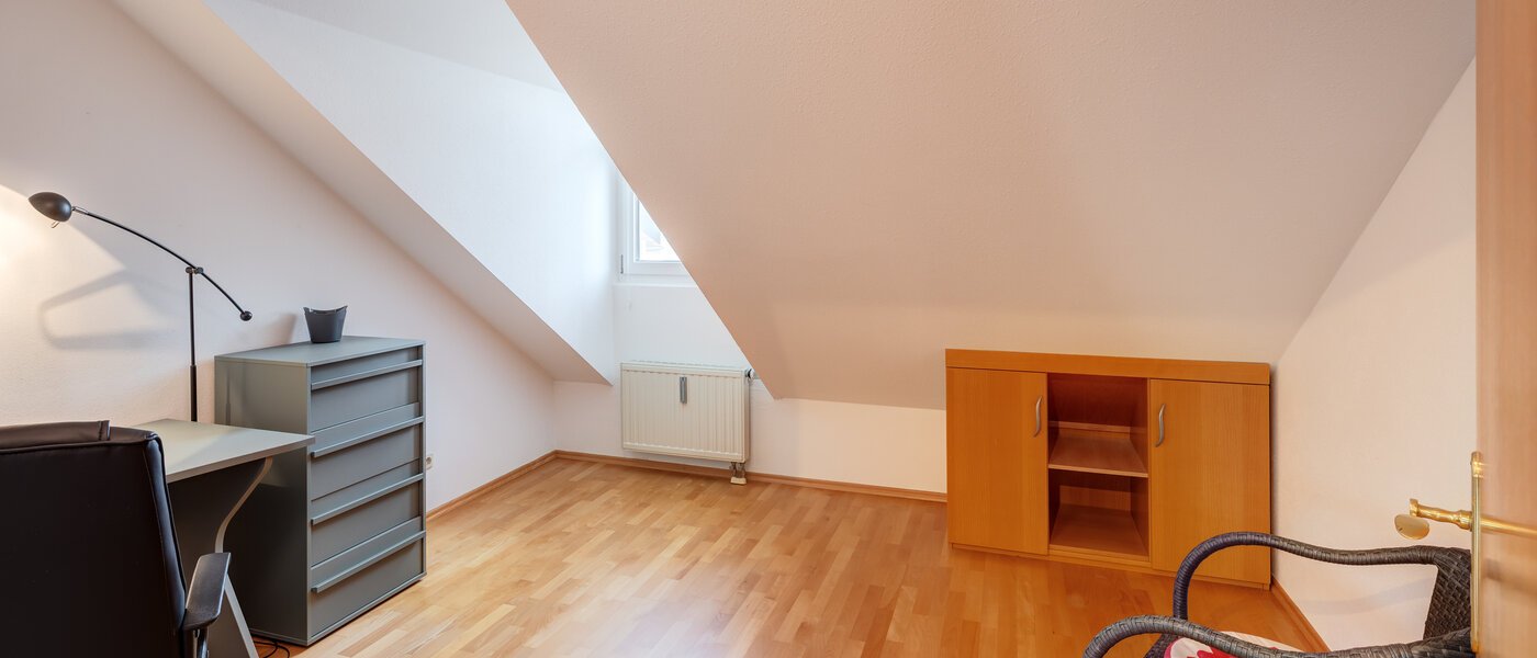 appartement sous les toits München Neufahrn b. Freising 02 bureau 14673