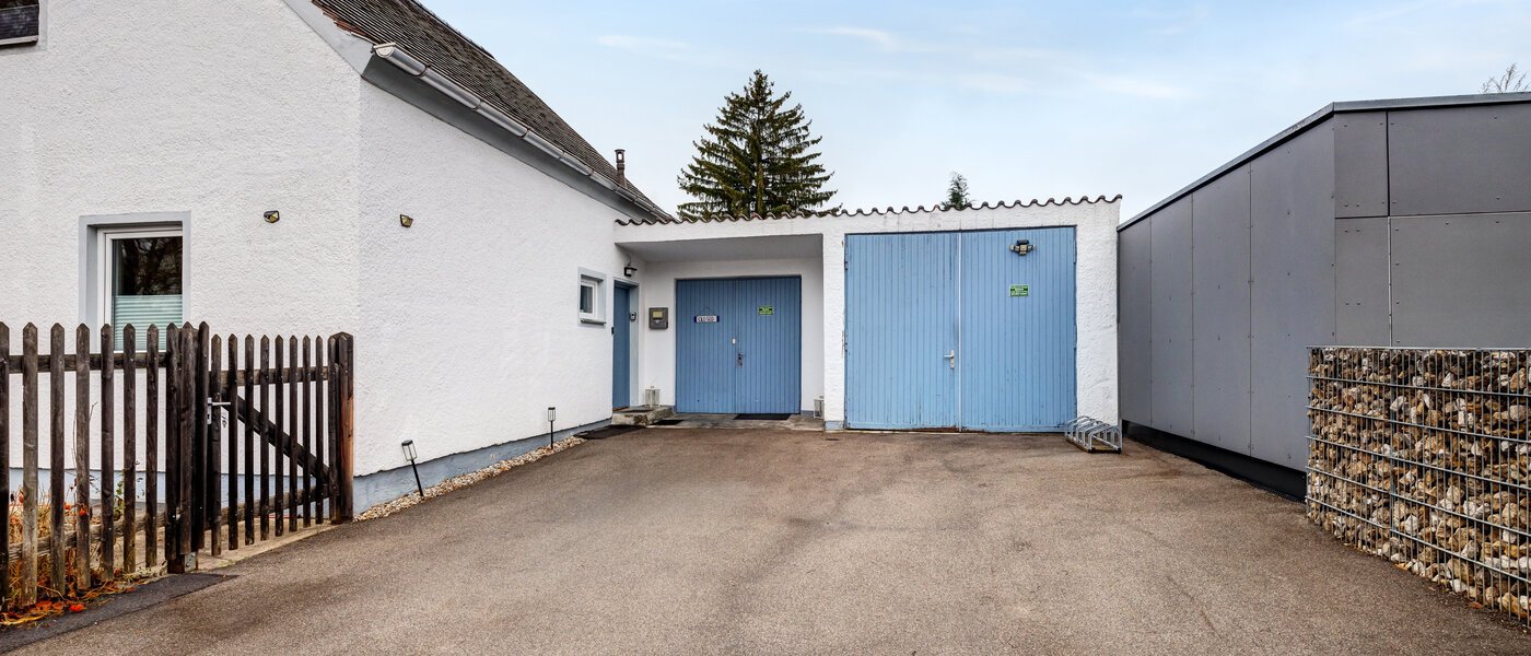 maison individuelle München Trudering 01 Entrée de la cour 14681