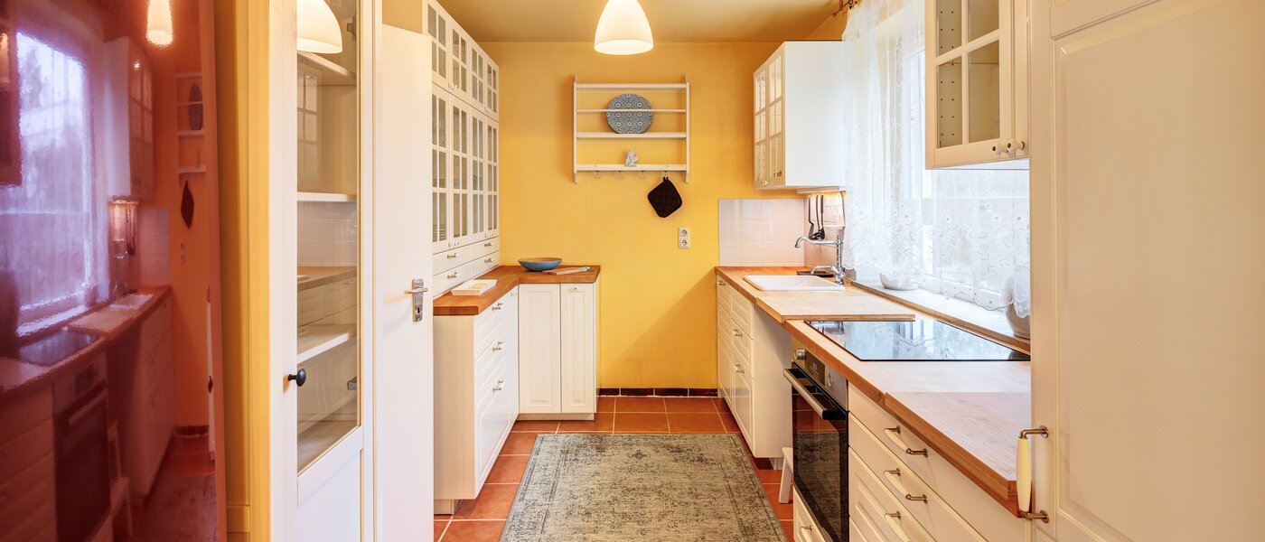 dernière maison de la rangée de maisons mitoyennes Unterhaching 01 cuisine 14690