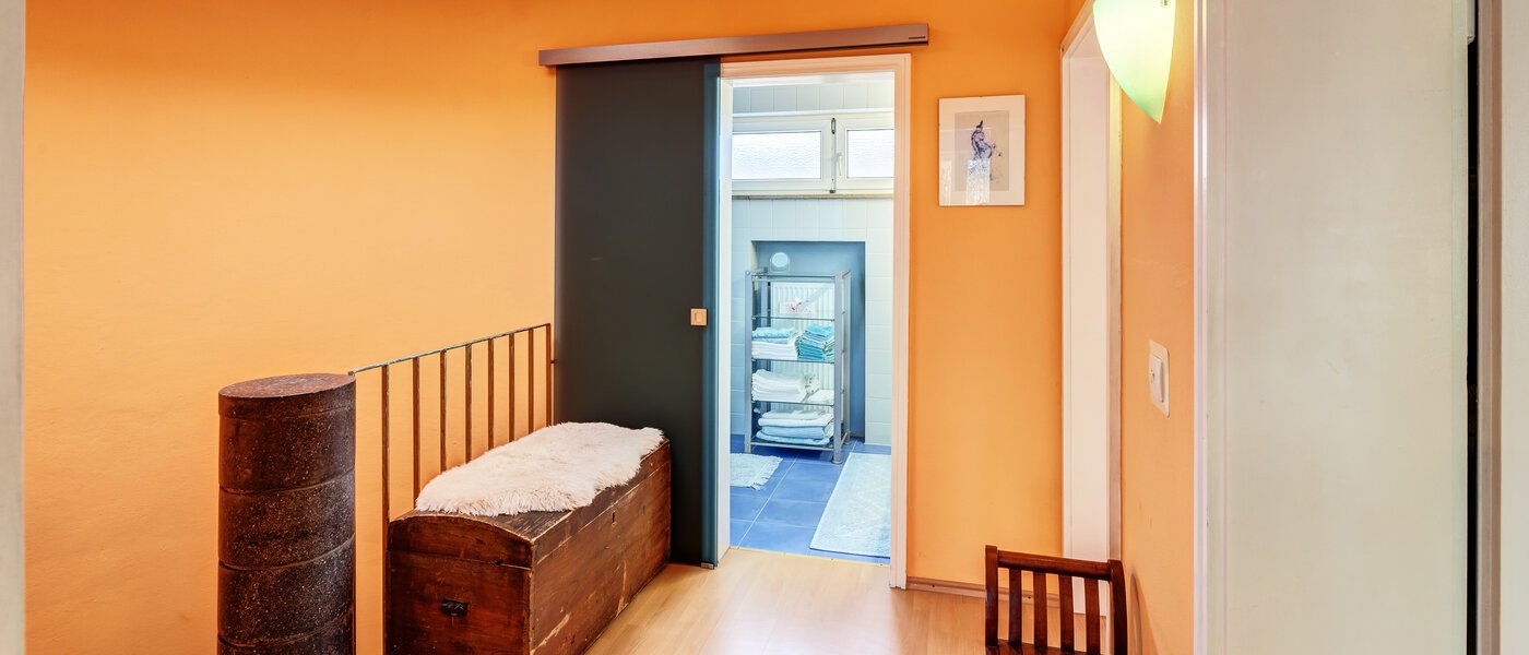 dernière maison de la rangée de maisons mitoyennes Unterhaching 04 entrée/couloir 14690