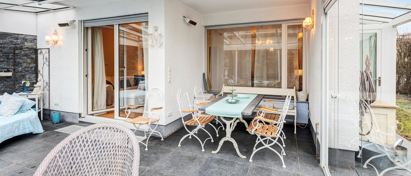 dernière maison de la rangée de maisons mitoyennes Unterhaching 02 salon d´hiver 14690