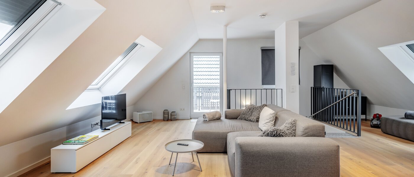 appartement sous les toits München Allach 01 pièce à vivre 14692