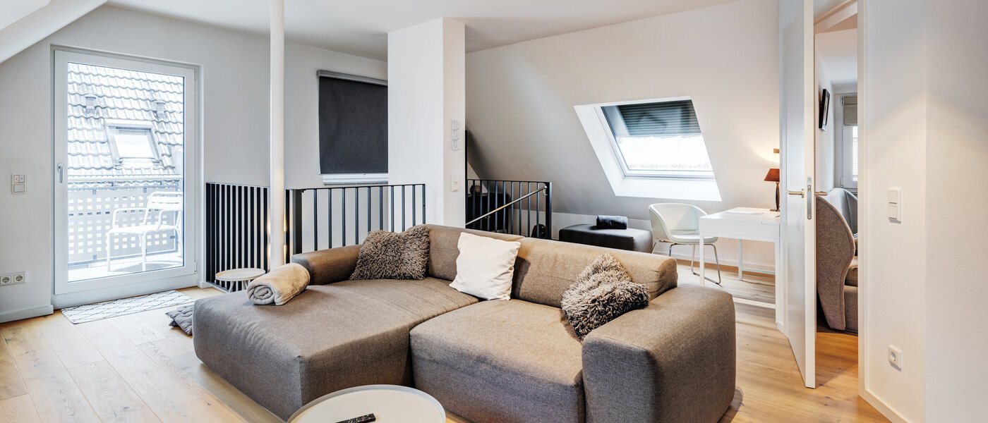 appartement sous les toits München Allach 02 pièce à vivre 14692