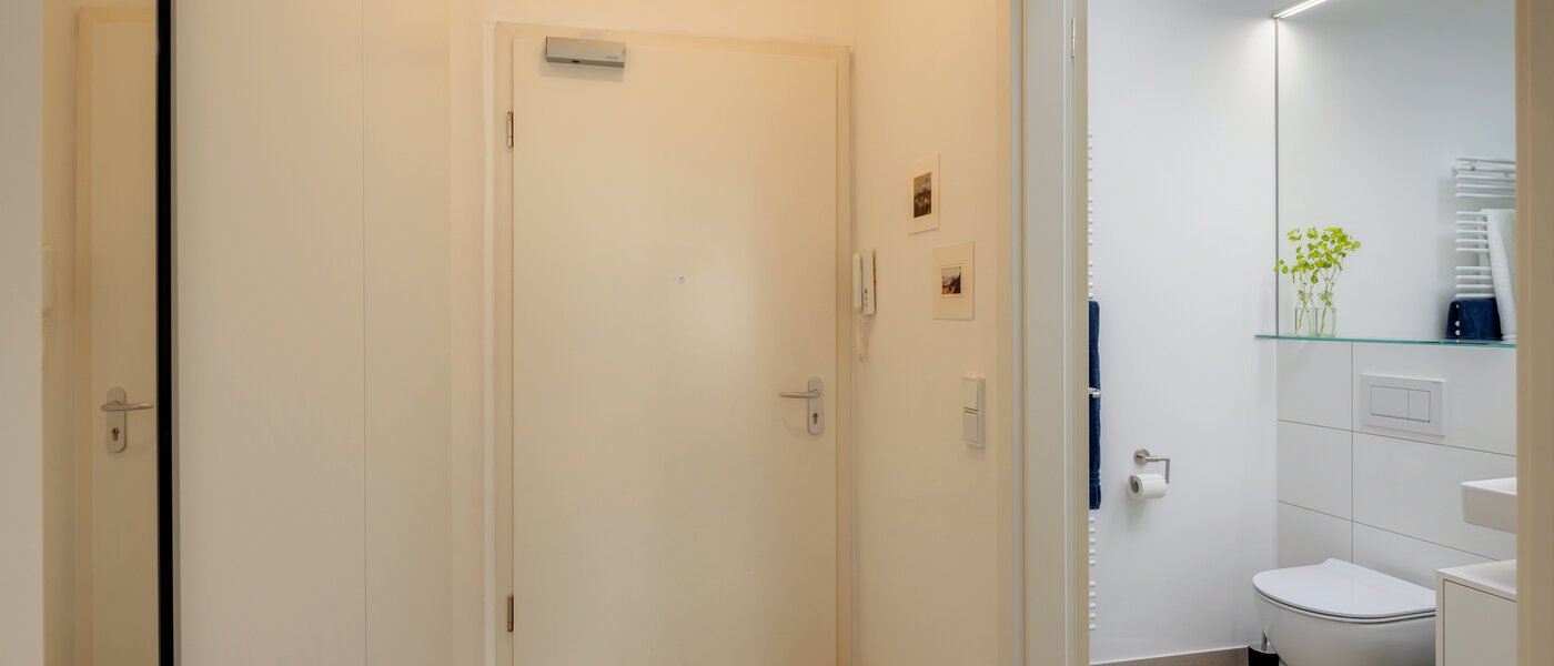 appartement sous les toits München Neuhausen 01 entrée/couloir 14695