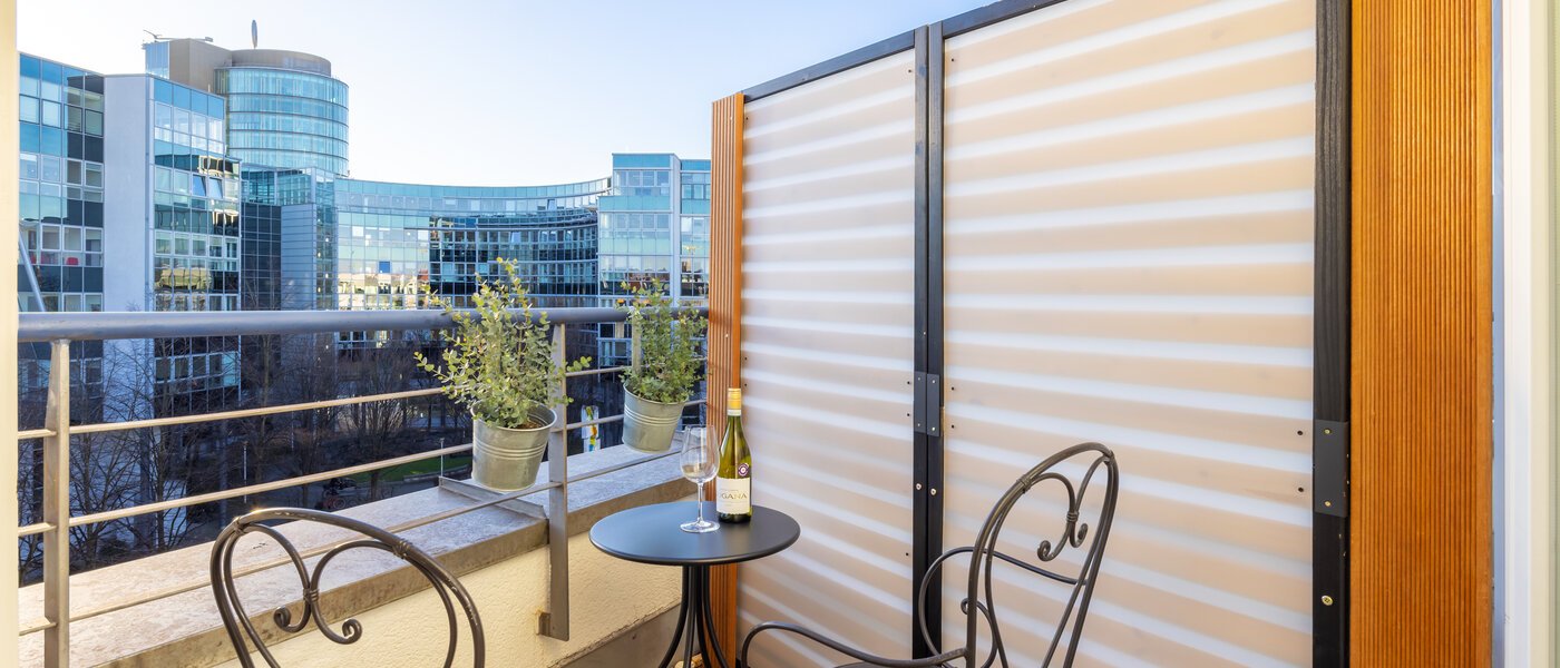 appartement sous les toits München Neuhausen 01 balcon 14695