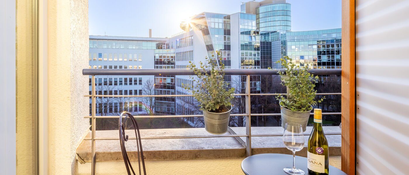 appartement sous les toits München Neuhausen 02 balcon 14695