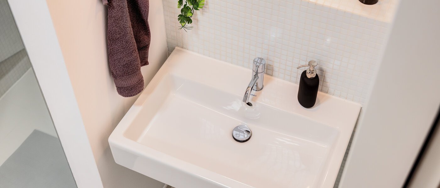 appartement avec terrasse sur le toit München Neuhausen 02 salle de bain 14699