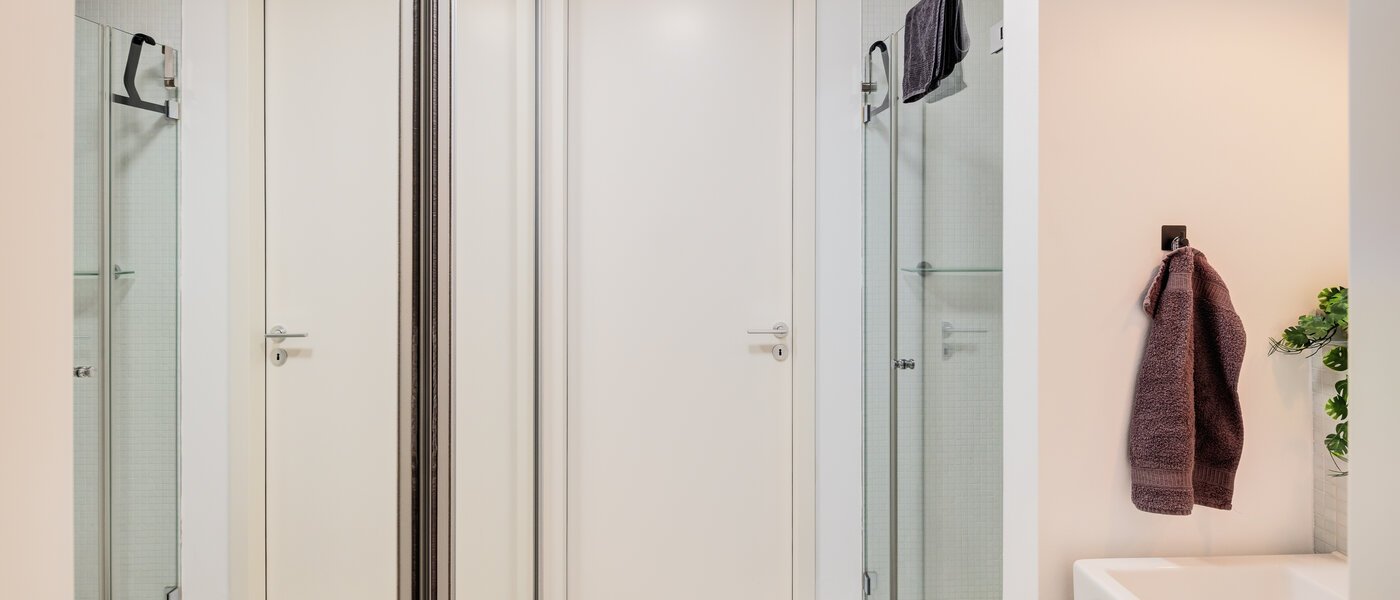 appartement avec terrasse sur le toit München Neuhausen 04 salle de bain 14699