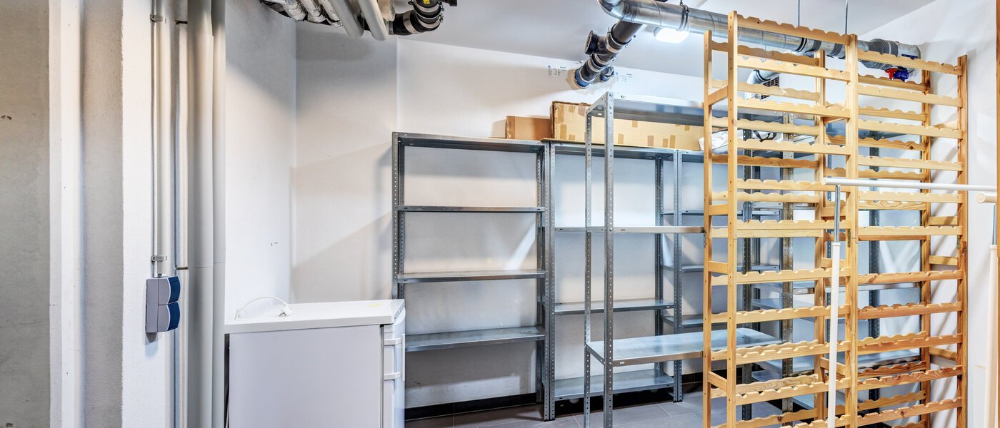 appartement München Harlaching 01 2. 物置 14713