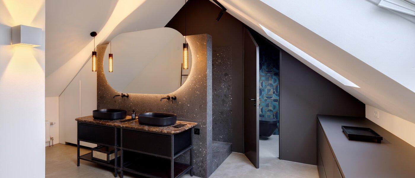 appartement style maisonnette München Glockenbachviertel 03 salle de bain 14717