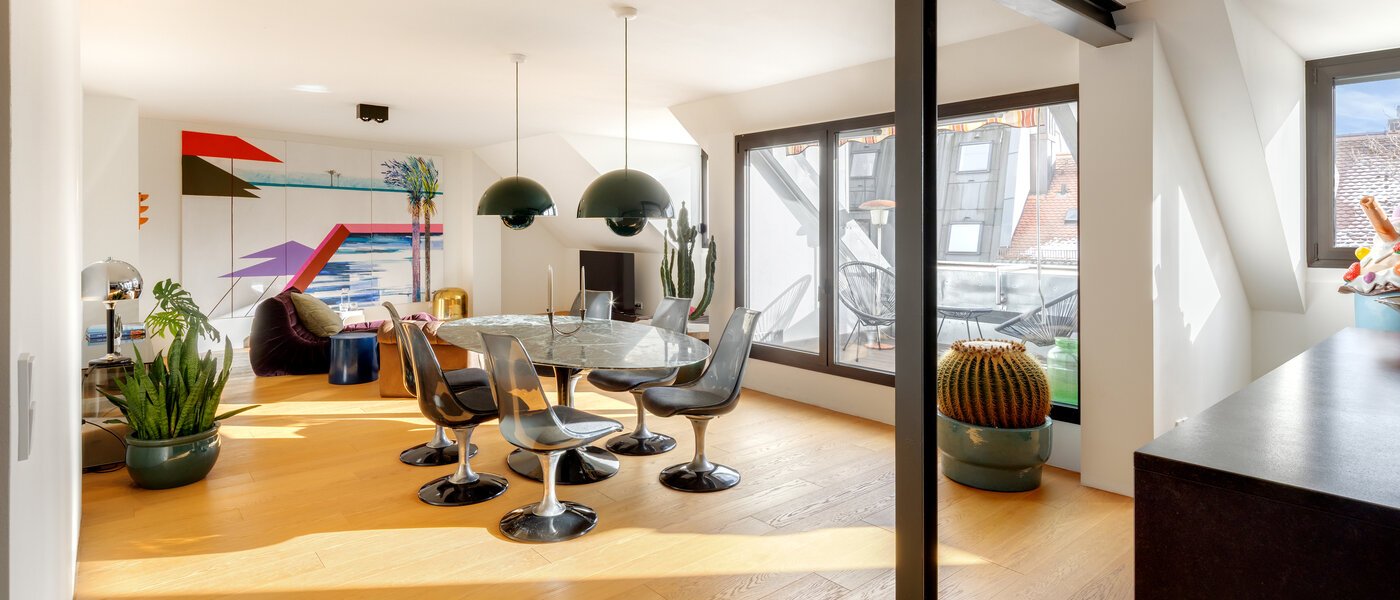 appartement style maisonnette München Glockenbachviertel 02 salle de séjour 14717