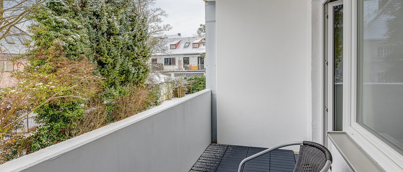 appartement München Schwabing (links der Leopoldstraße) 03 balcon 14718