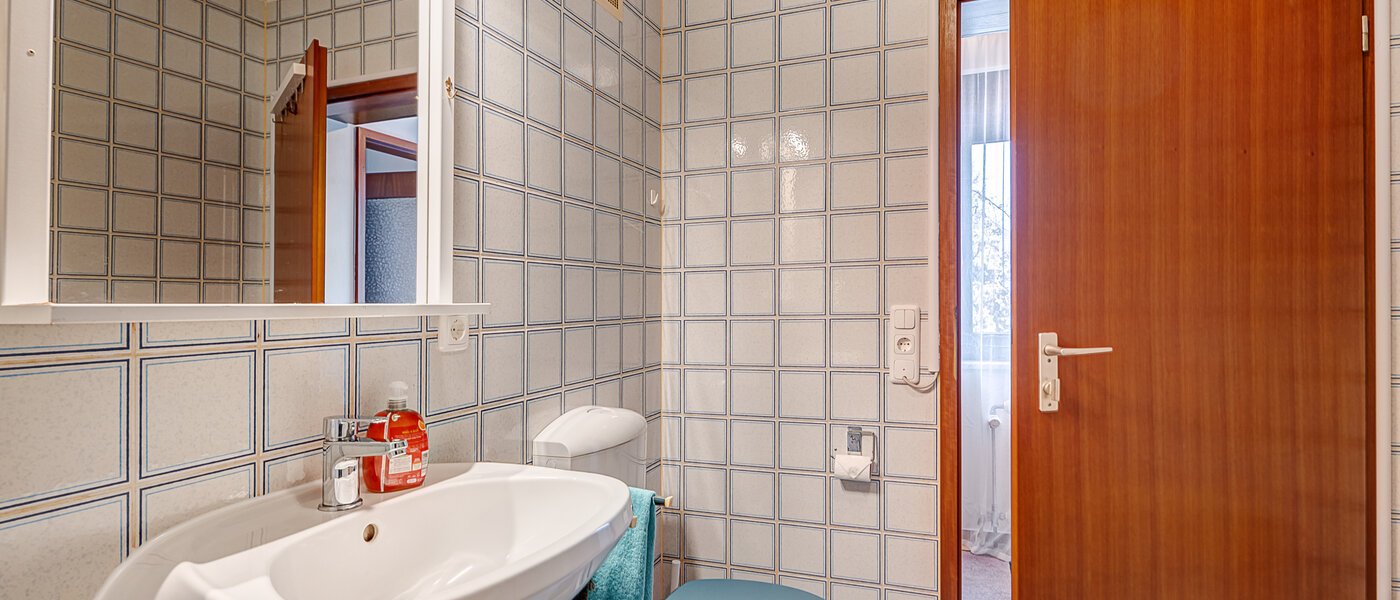 appartement style maisonnette München Trudering 02 salle de bain 14719