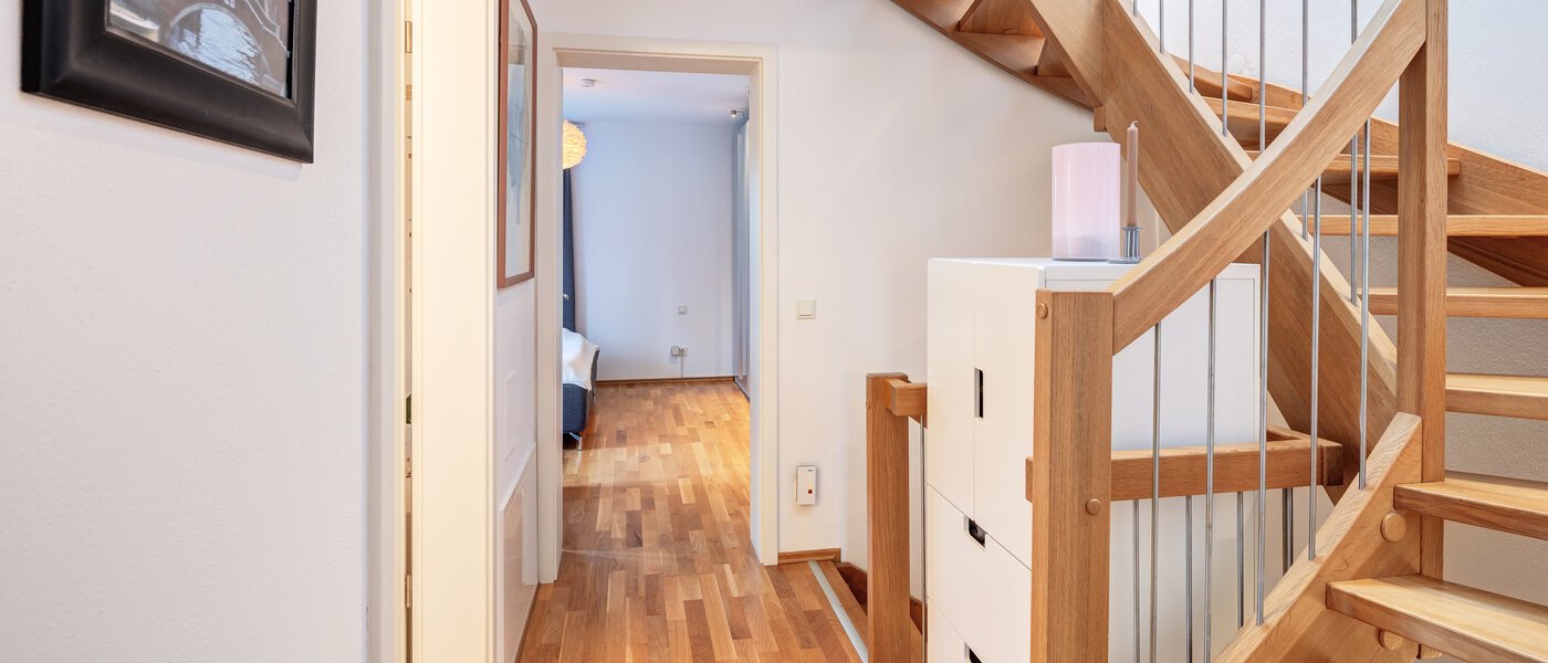 dernière maison de la rangée de maisons mitoyennes München Untermenzing 05 entrée/couloir 14723