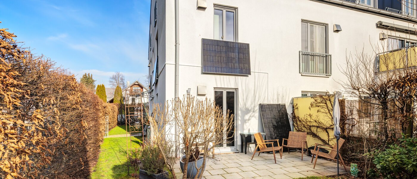 dernière maison de la rangée de maisons mitoyennes München Untermenzing 01 jardin 14723