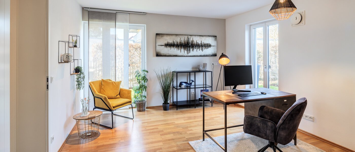 dernière maison de la rangée de maisons mitoyennes München Untermenzing 01 bureau 14723