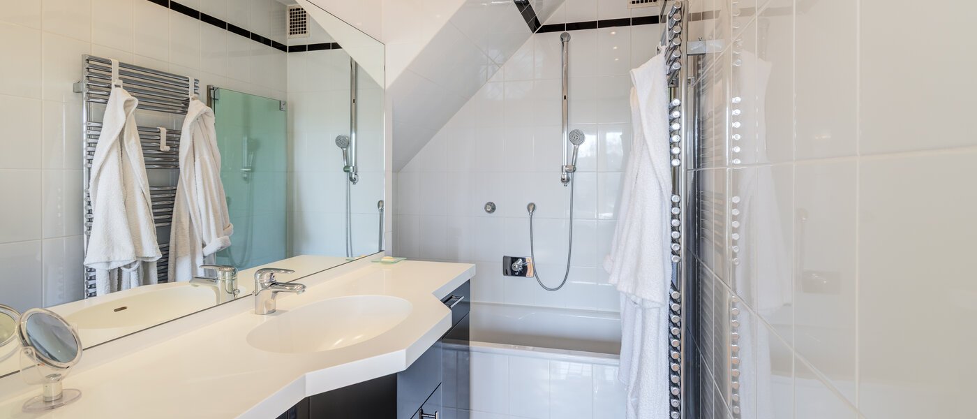 appartement avec terrasse sur le toit München Schwabing-West 01 salle de bain 14731