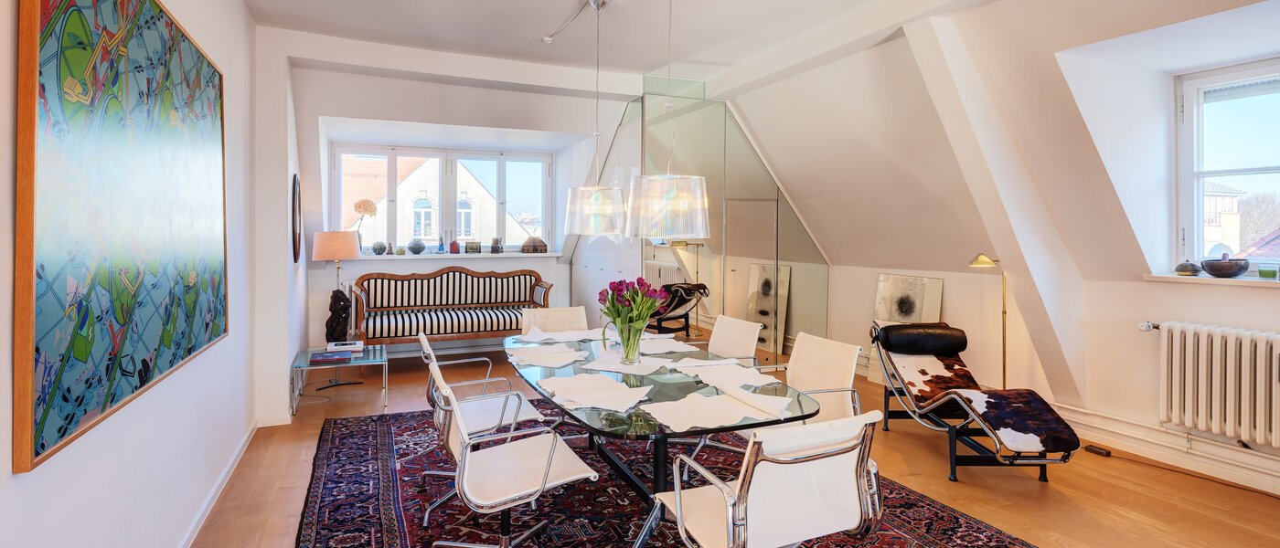 appartement avec terrasse sur le toit München Schwabing-West 01 pièce à vivre 14731