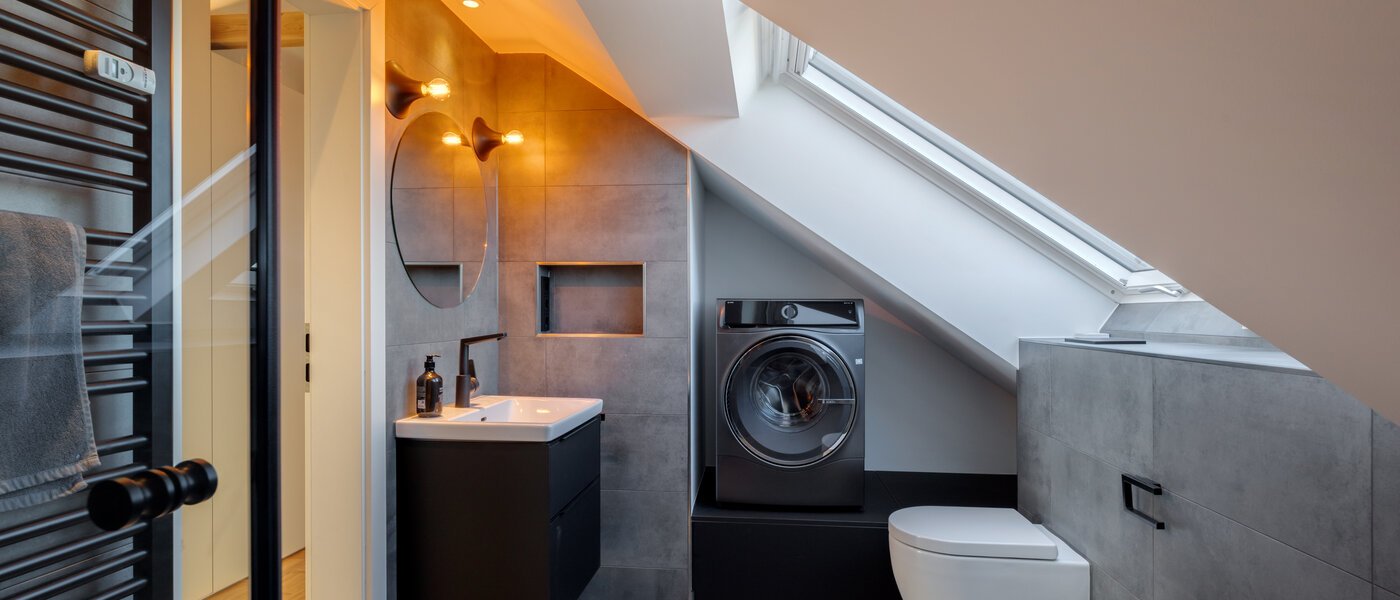 appartement sous les toits München Forstenried 01 salle de bain 14733